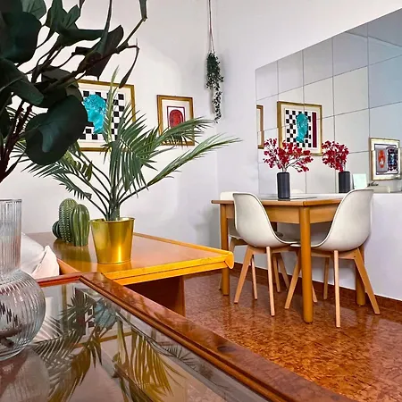 Appia Antica Apartment, Subway, 12 Stops Vatican, Comfort, Balcony