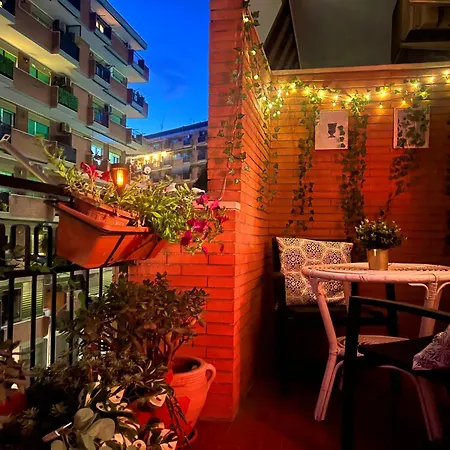 Apartamento Appia Antica Apartment, Subway, Near Colosseum, Design & Comfort, Balcony