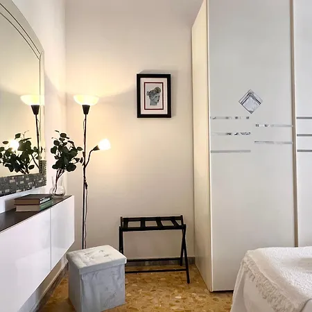 דירה Appia Antica Apartment, Subway, Near Colosseum, Design & Comfort, Balcony *
