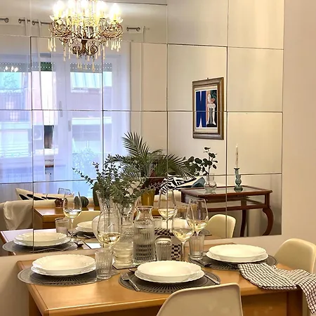 Appia Antica Apartment, Subway, Near Colosseum, Design & Comfort, Balcony